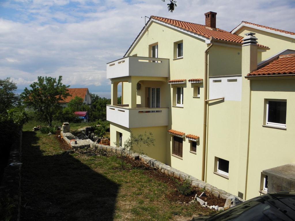 Apartments Njivice Bajcic Luaran gambar